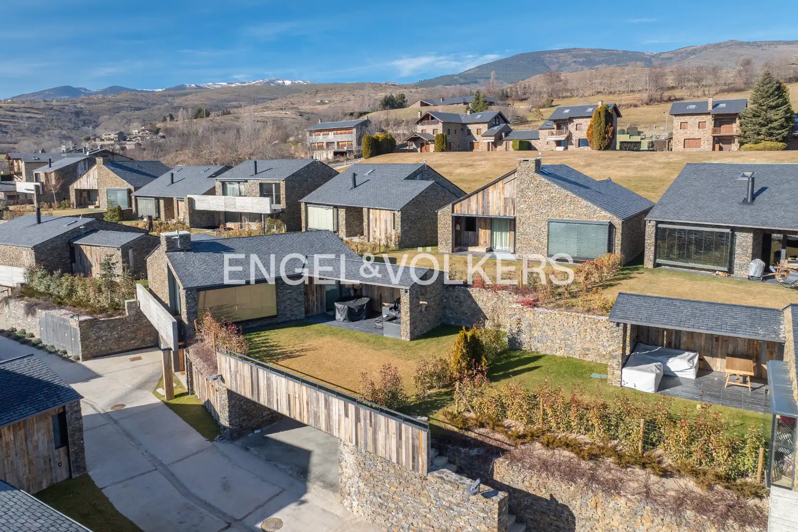 Exterior view of Houses for sale in Ger  with Heating, Private garden and Parquet flooring