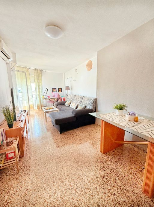 Living room of Flat for sale in Alcantarilla  with Air Conditioner, Heating and Oven