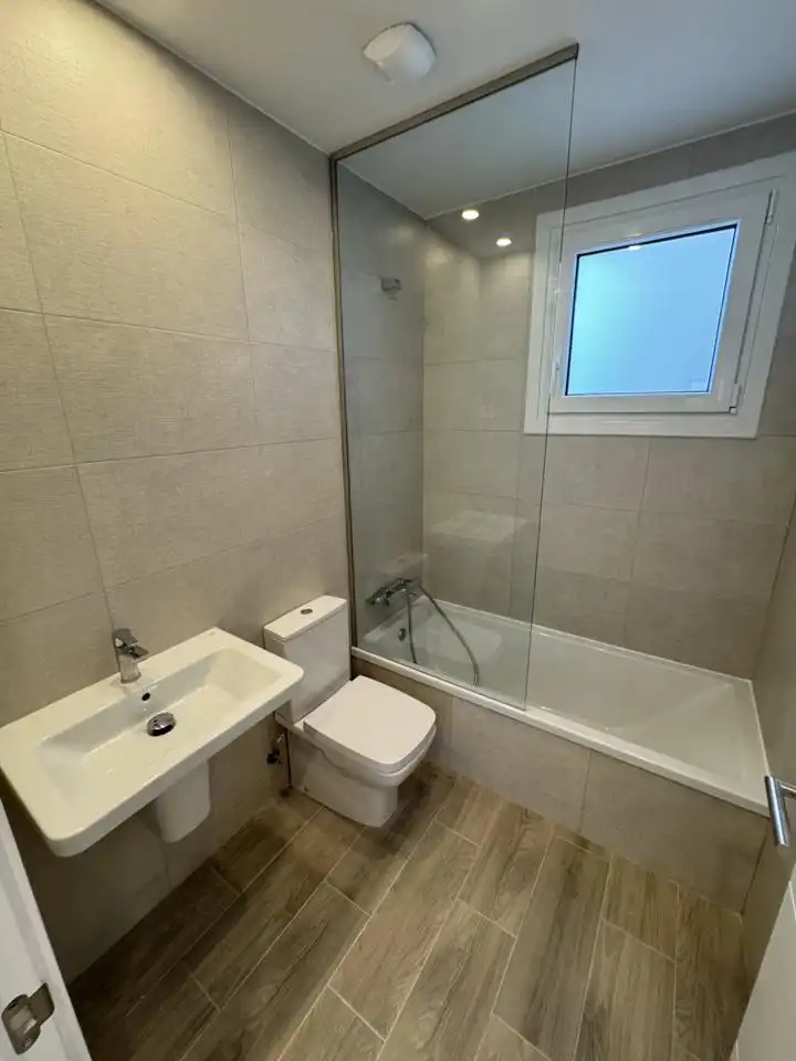 Ground floor with pool to rent in Avenida de Aguas Vivas, imagen 16