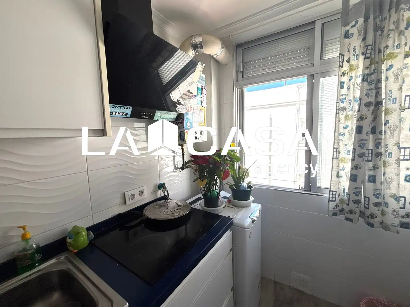 Kitchen of Flat for sale in Sevilla