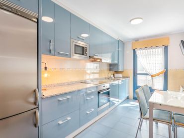 Piso con ascensor en venta en Calle ISLA DE LA ERBOSA 4