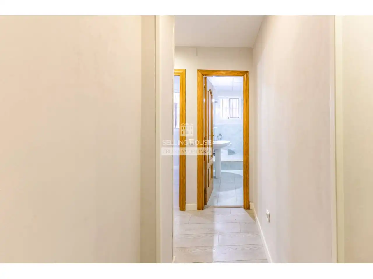 Flat for sale in Valencia  with Heating, Parquet flooring and Balcony