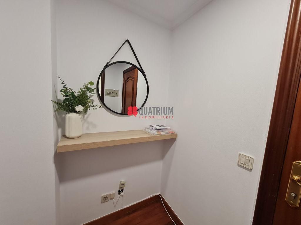 Dormitori de Pis en venda en Santiago de Compostela  amb Calefacció