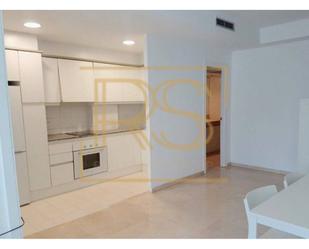 Kitchen of Flat to rent in  Barcelona Capital  with Air Conditioner and Terrace