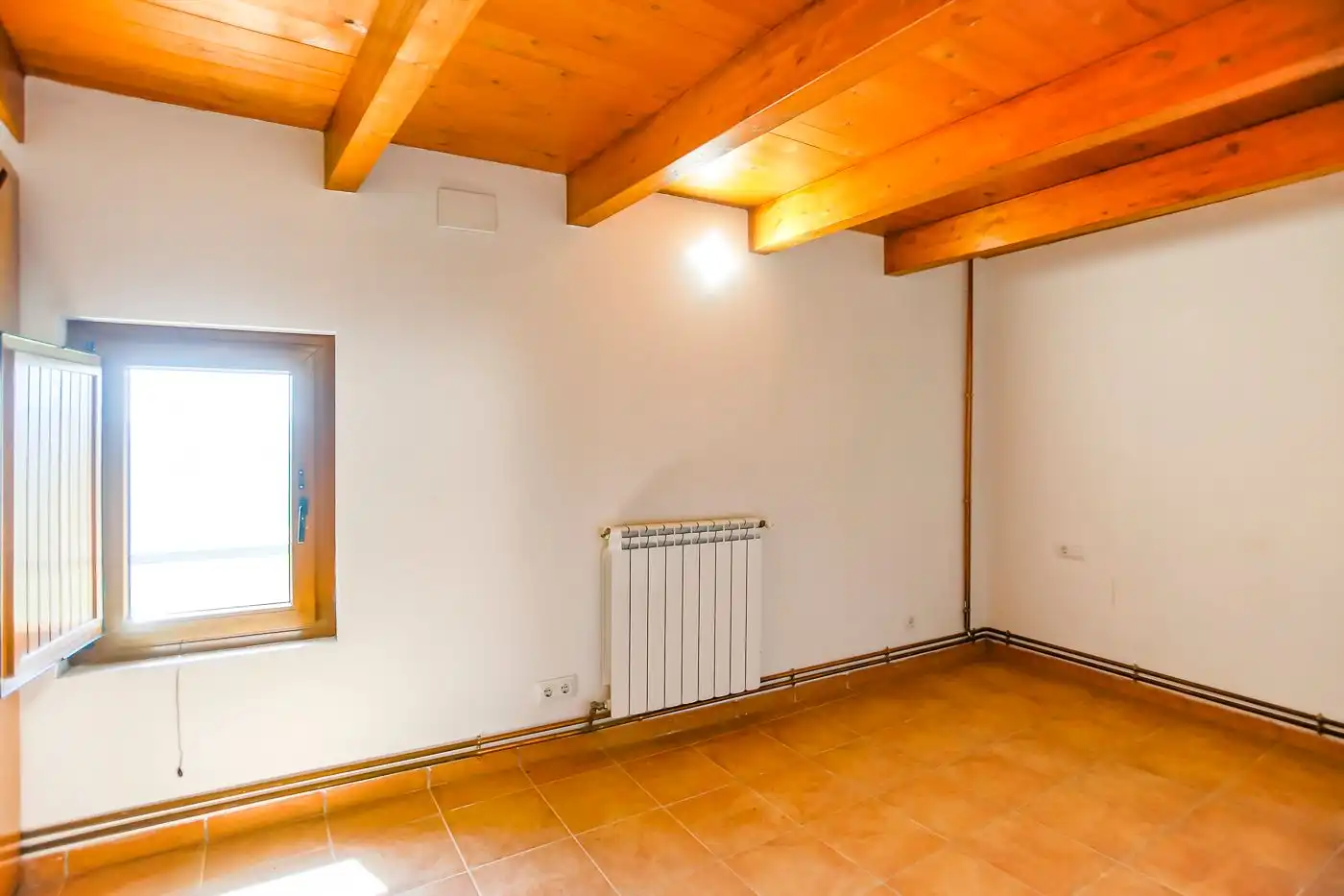 Casa rústica con jardín en venta en Sant Joan Les Fonts, imagen 32
