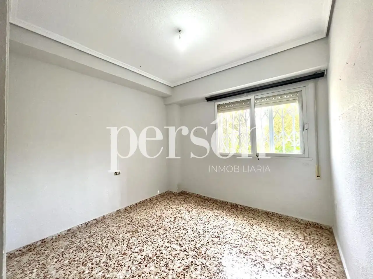 Bedroom of Flat for rent in Torrent  with Terrace and Community pool