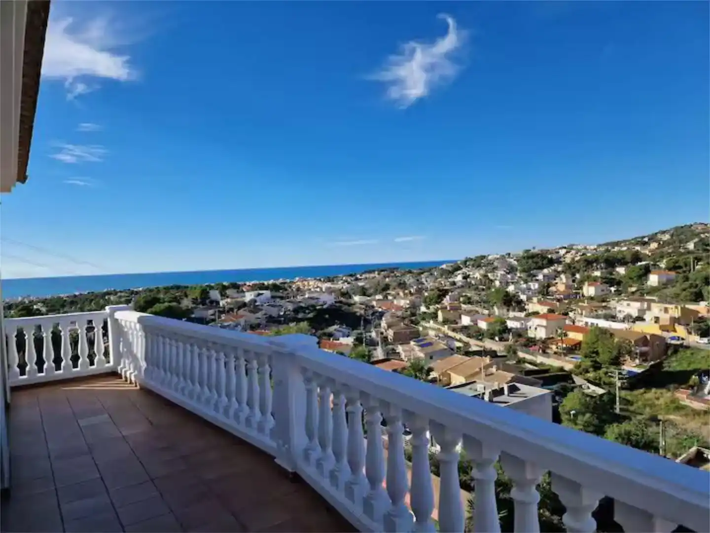 Vista exterior de Pis de lloguer en Calafell amb Aire condicionat, Jardí privat i Parquet