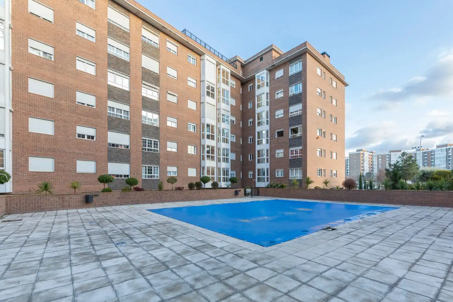 Swimming pool of Flat for rent in Hortaleza