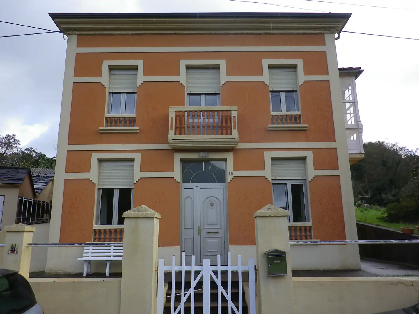Casa amb jardí en venda a Viveiro