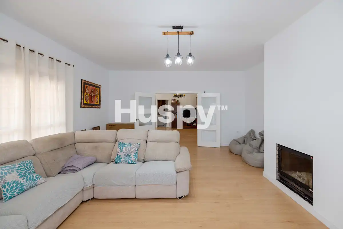 Chalet con terraza en venta en Calle Carlos Cano, imagen 8
