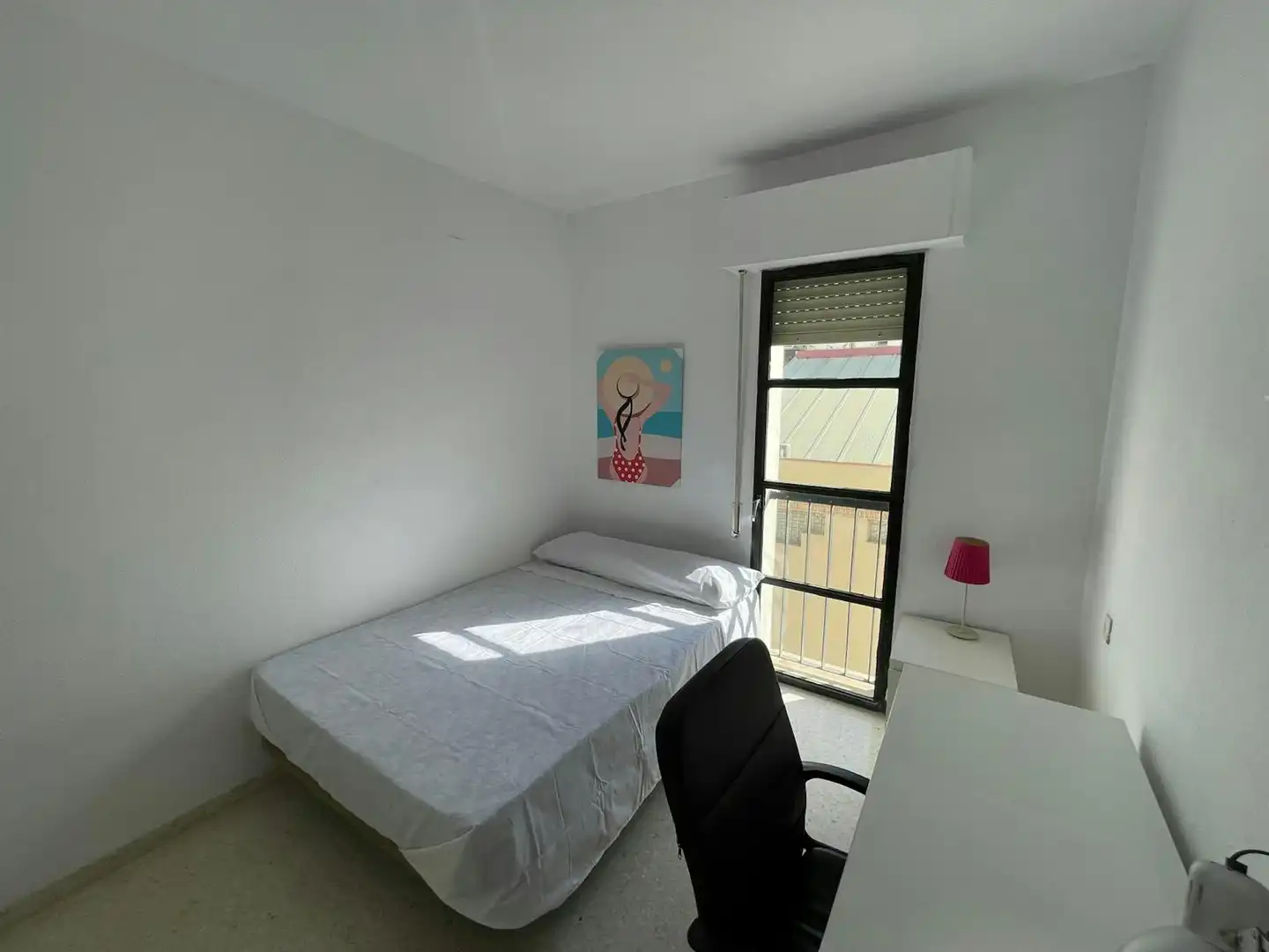 Habitación de Piso para compartir en Sevilla con Amueblado y Lavadora