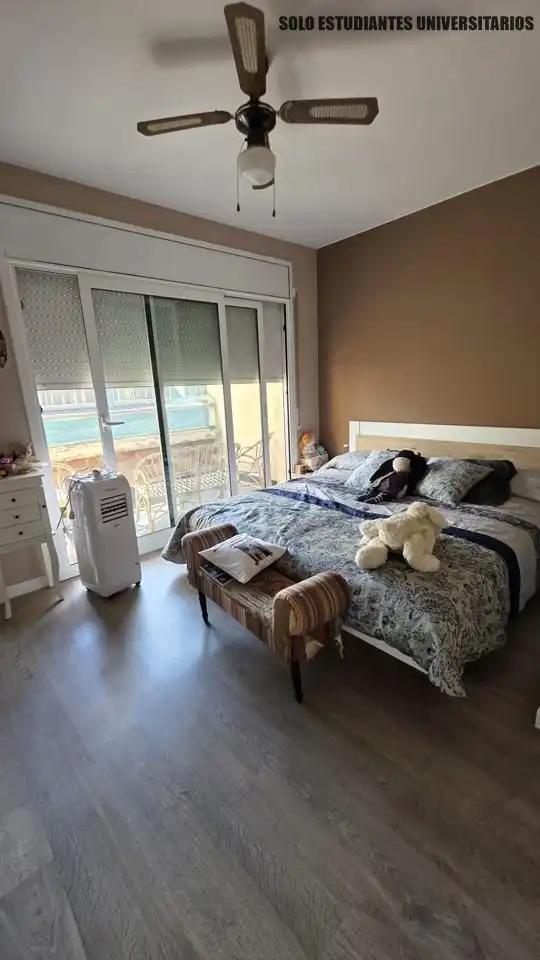 Habitación de Planta baja para compartir en Terrassa con Aire acondicionado, Calefacción y Terraza