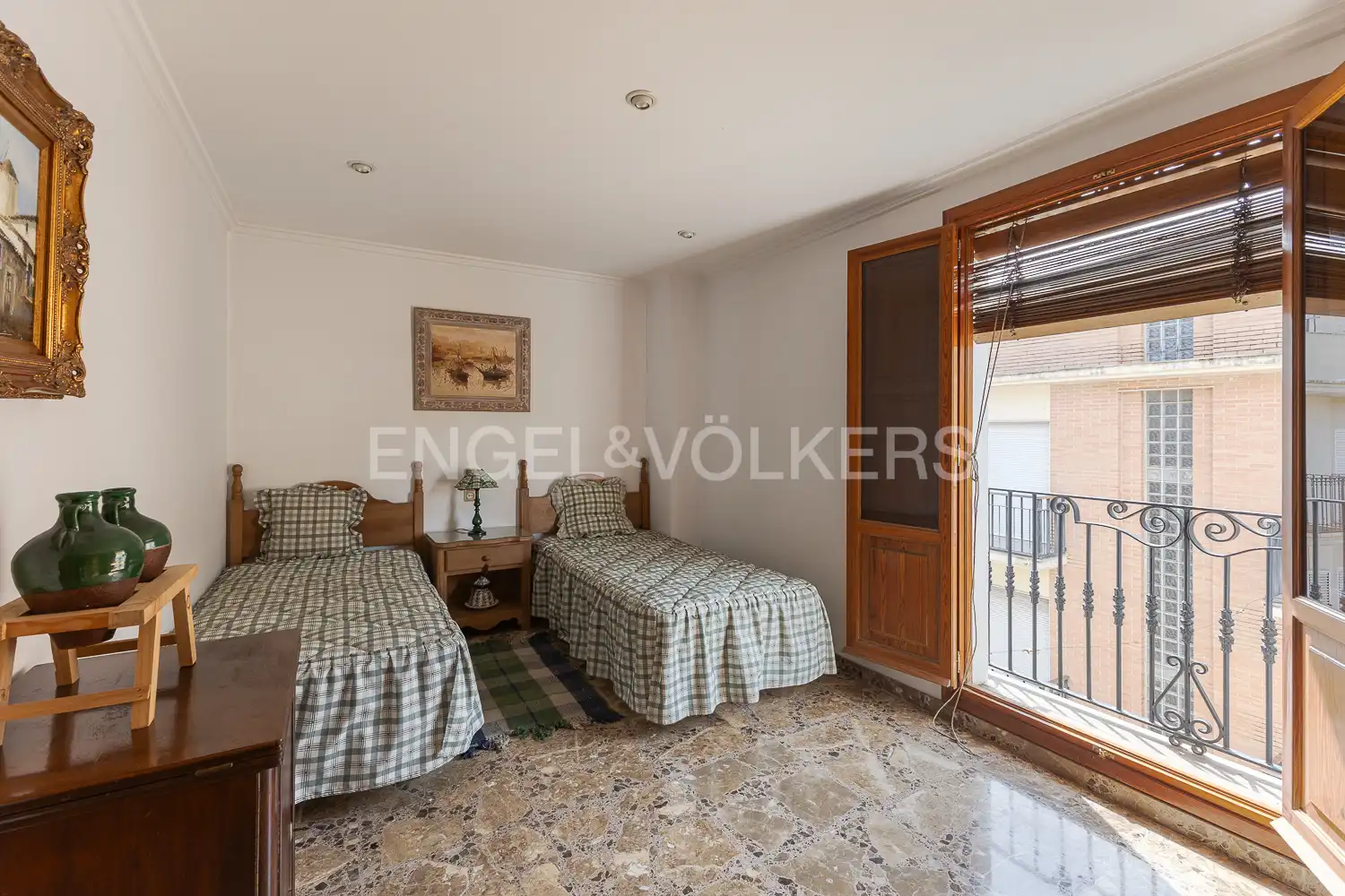 Piso con terraza en alquiler en Calle Sant bernat i les germanes, imagen 26