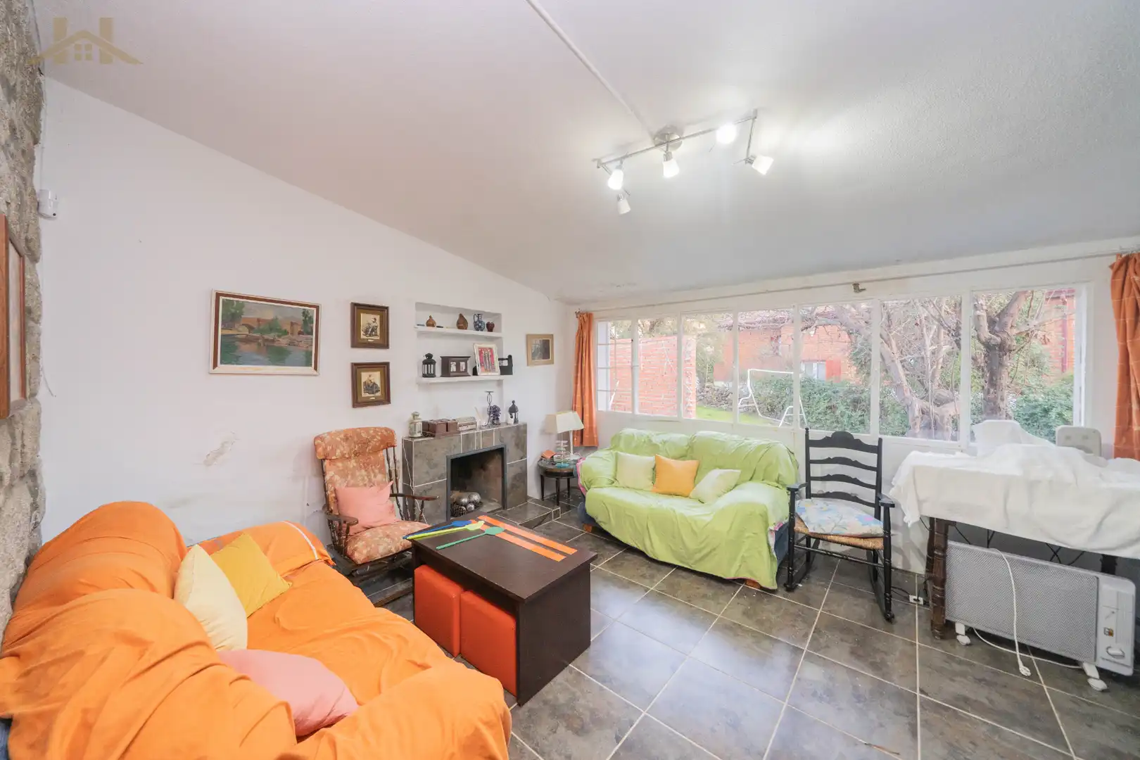 Sala de estar de Casa o chalet en venta en Robledo de Chavela con Calefacción, Jardín privado y Amueblado