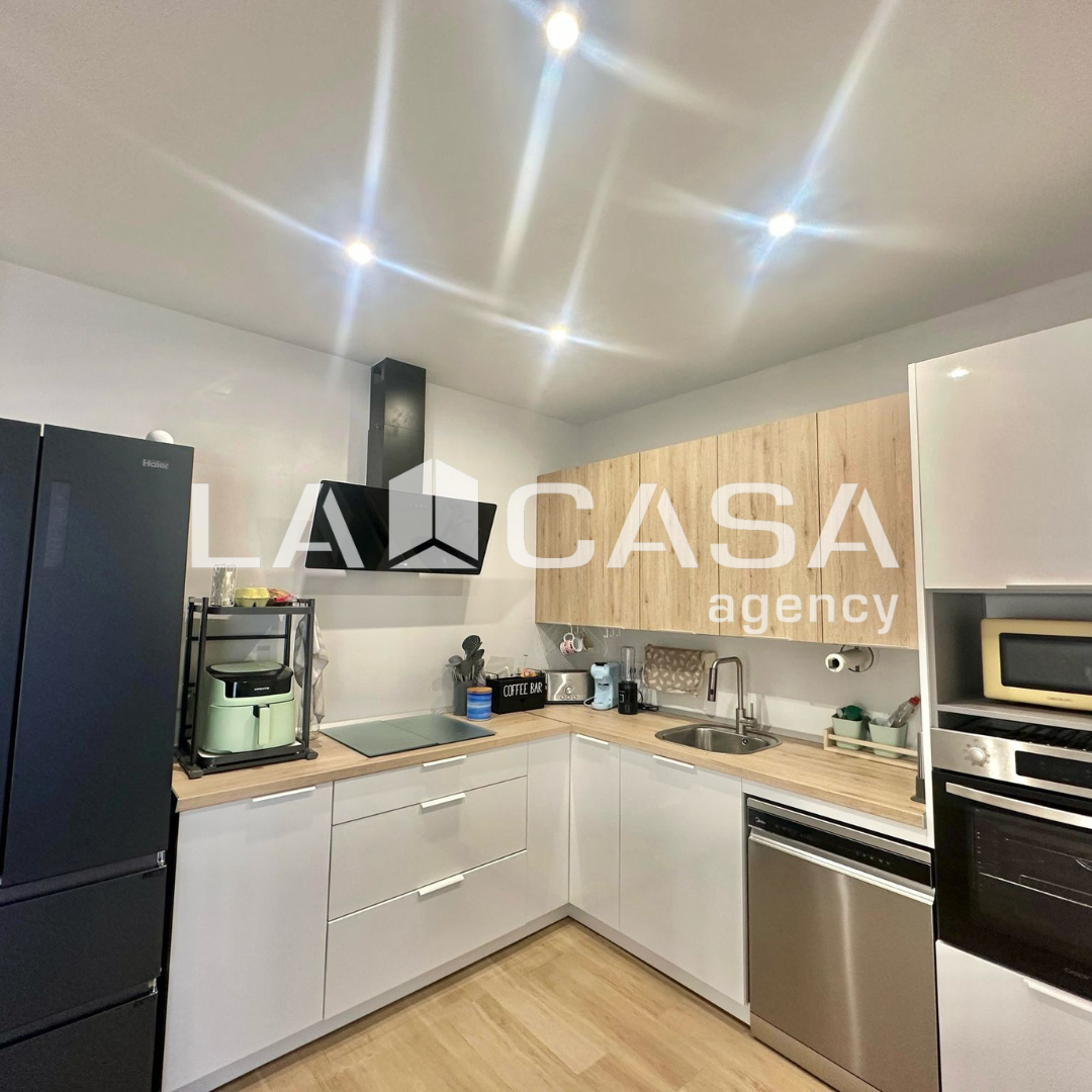 Kitchen of Planta baja for sale in  Sevilla Capital