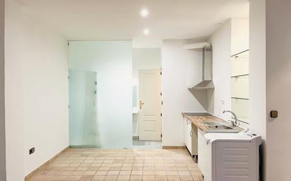 Kitchen of Flat for sale in  Madrid Capital