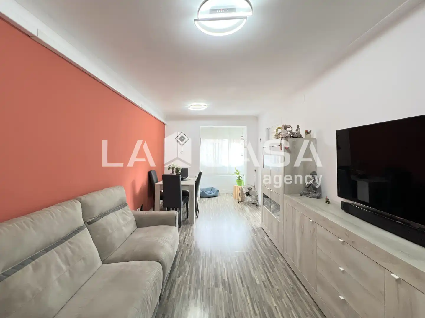 Living room of Flat for sale in Badalona  with Heating, Terrace and Storage room