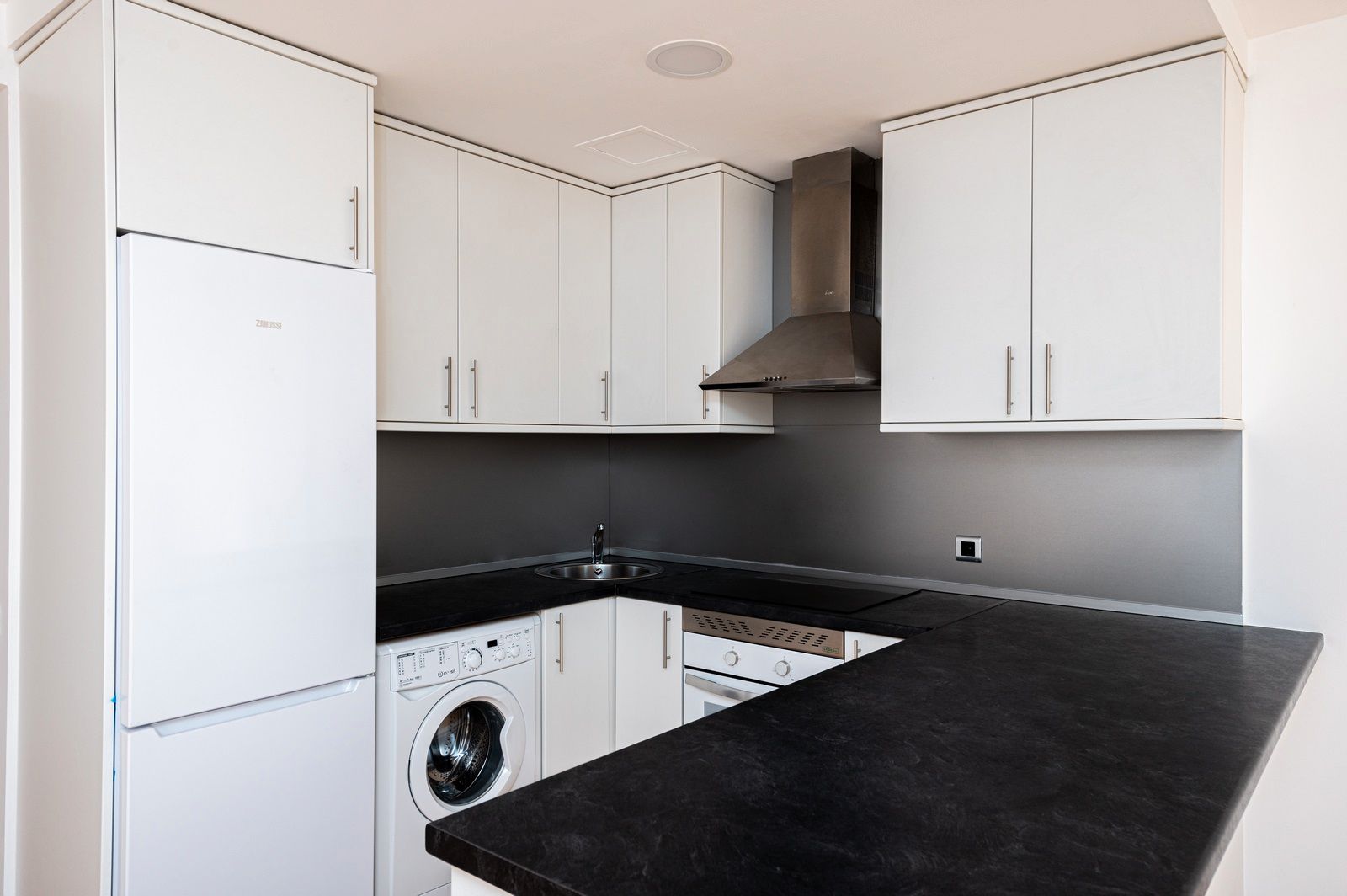 Cuina de Pis en venda en Pinto amb Parquet i Terrassa