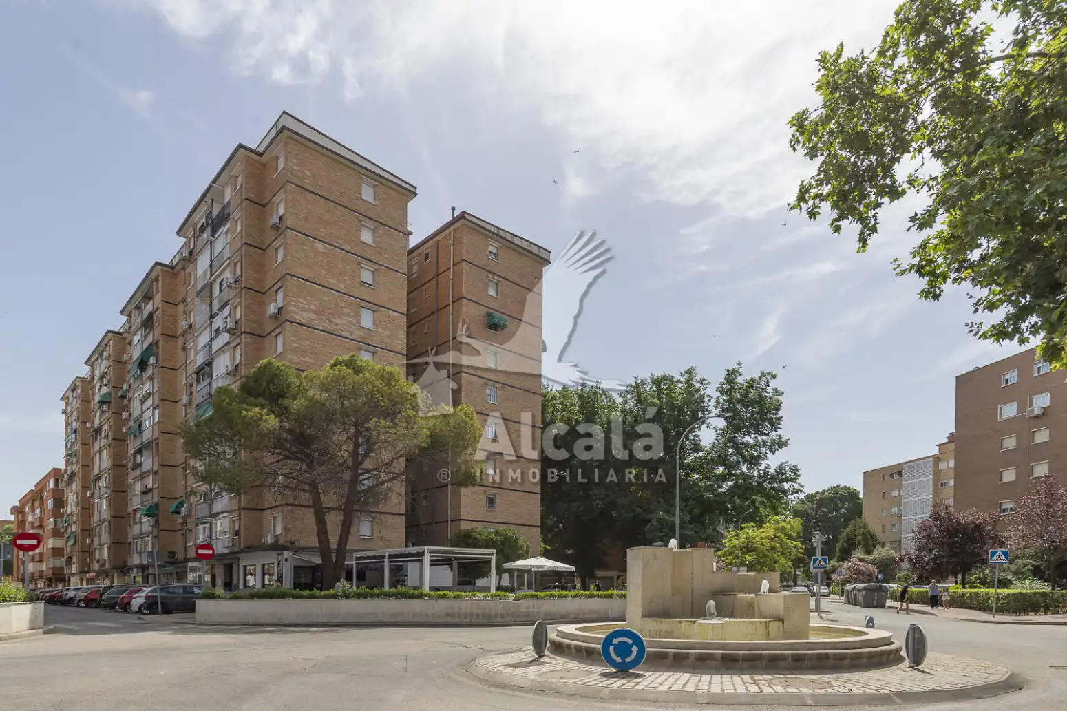 Vista exterior de Piso en venta en Alcalá de Henares con Calefacción y Terraza