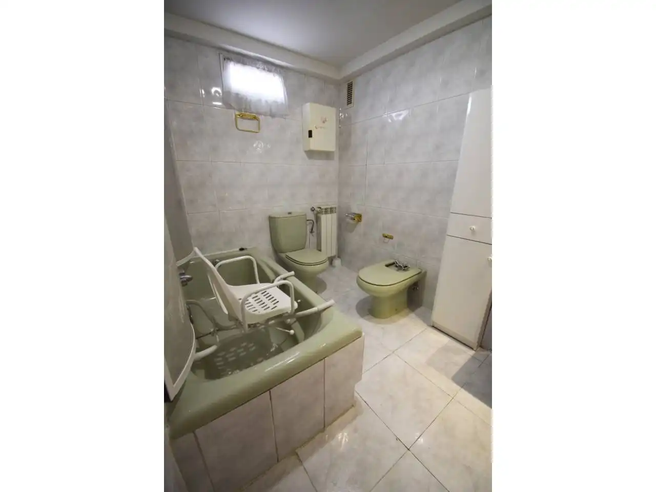 Baño de Piso en venta en León Capital  con Calefacción, Parquet y Terraza