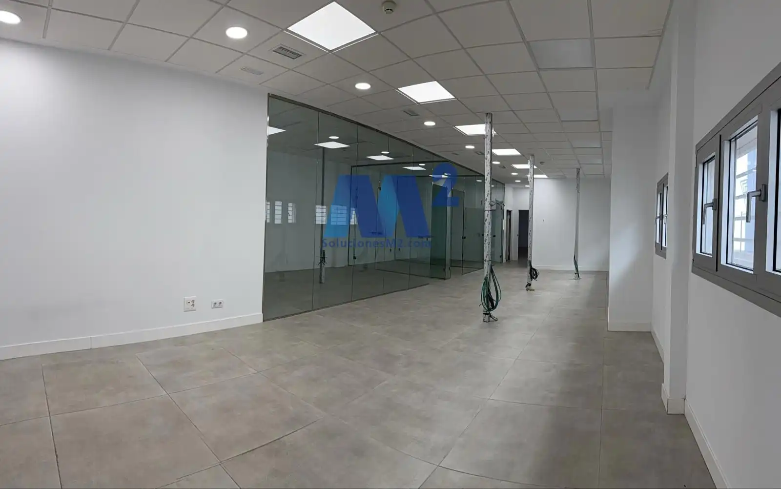 Nave industrielle à louer à Avenida de Galileo Galilei, imagen 8
