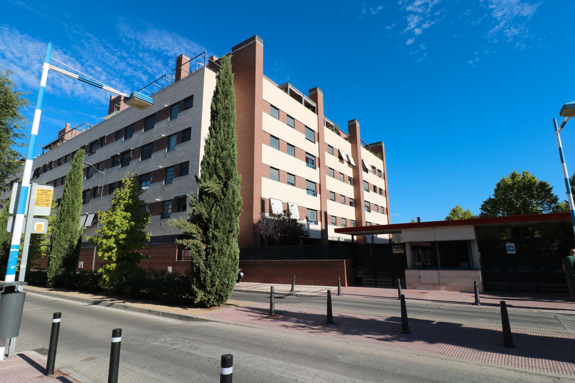 Vista exterior de Garatge de lloguer en Getafe