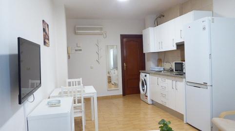 Foto 5 de Apartamento de alquiler en Calle Altamira, 20, Parque Ayala - Jardín de la Abadía - Huelín, Málaga