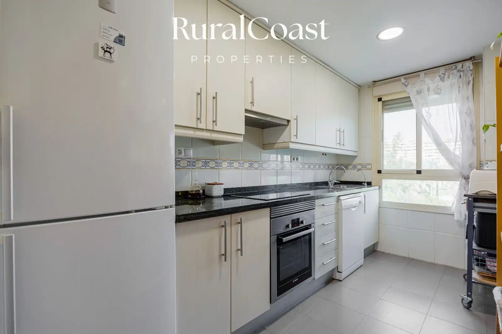 Kitchen of Flat for sale in Alicante / Alacant  with Air Conditioner, Heating and Storage room