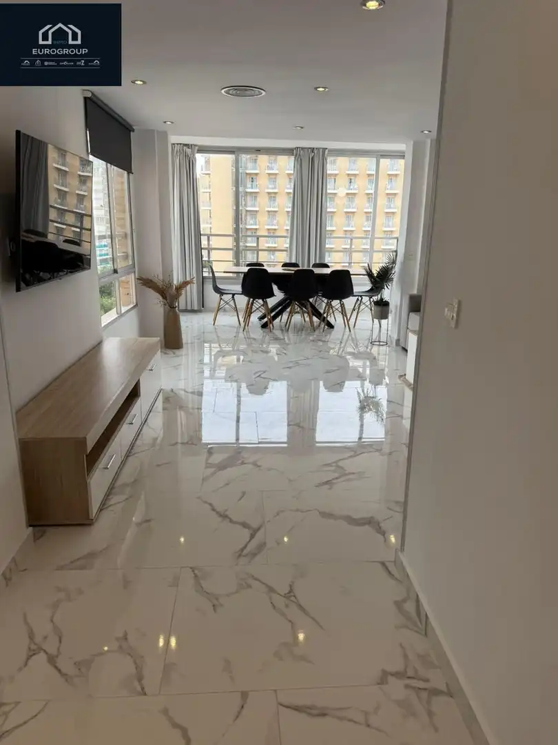 Comedor de Apartamento de alquiler en Benidorm con Aire acondicionado, Calefacción y Amueblado