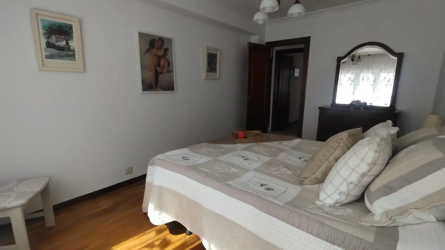 Dormitori de Pis en venda en Gijón  amb Piscina