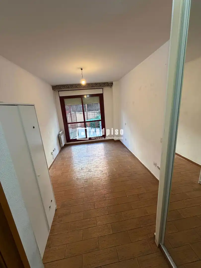 Dormitori de Pis en venda en Torrejón de Ardoz amb Jardí privat, Terrassa i Traster
