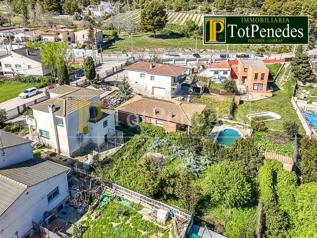 Casa o xalet en venda en Torrelles de Foix amb Aire condicionat, Calefacció i Jardí privat