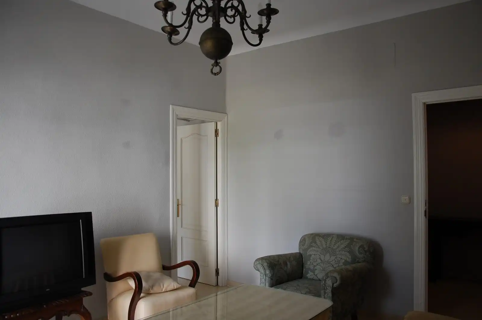 Living room of Flat for rent in Granada  with Heating, Terrace and Furnished