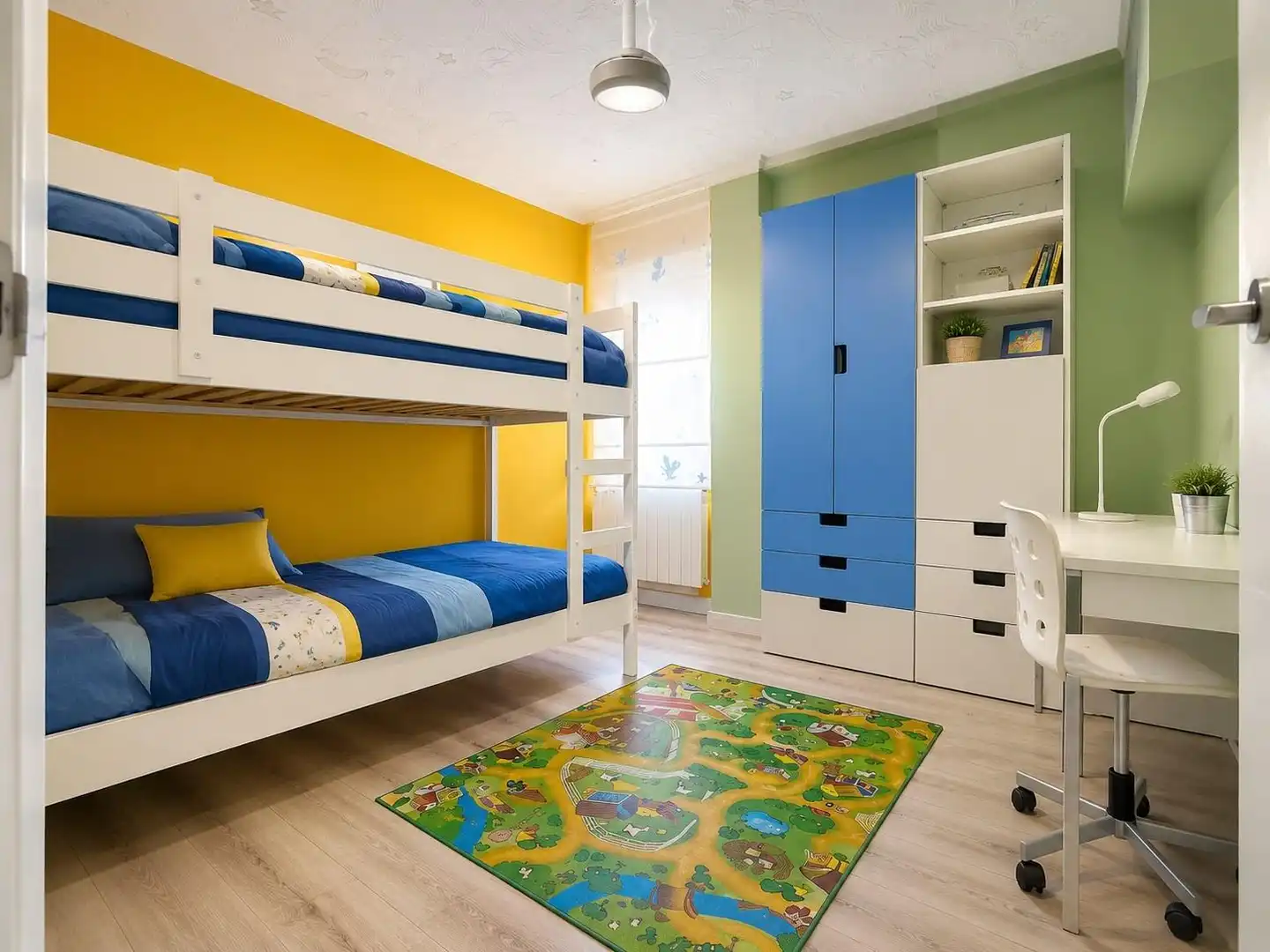 Bedroom of Flat for sale in Valencia  with Air Conditioner and Heating