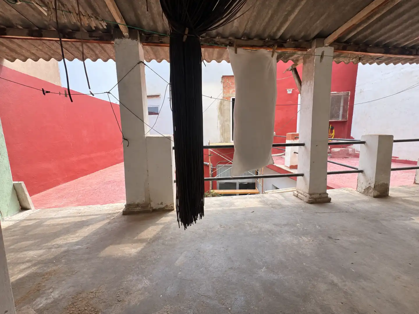 Exterior view of Houses for sale in Burjassot  with Terrace and Storage room
