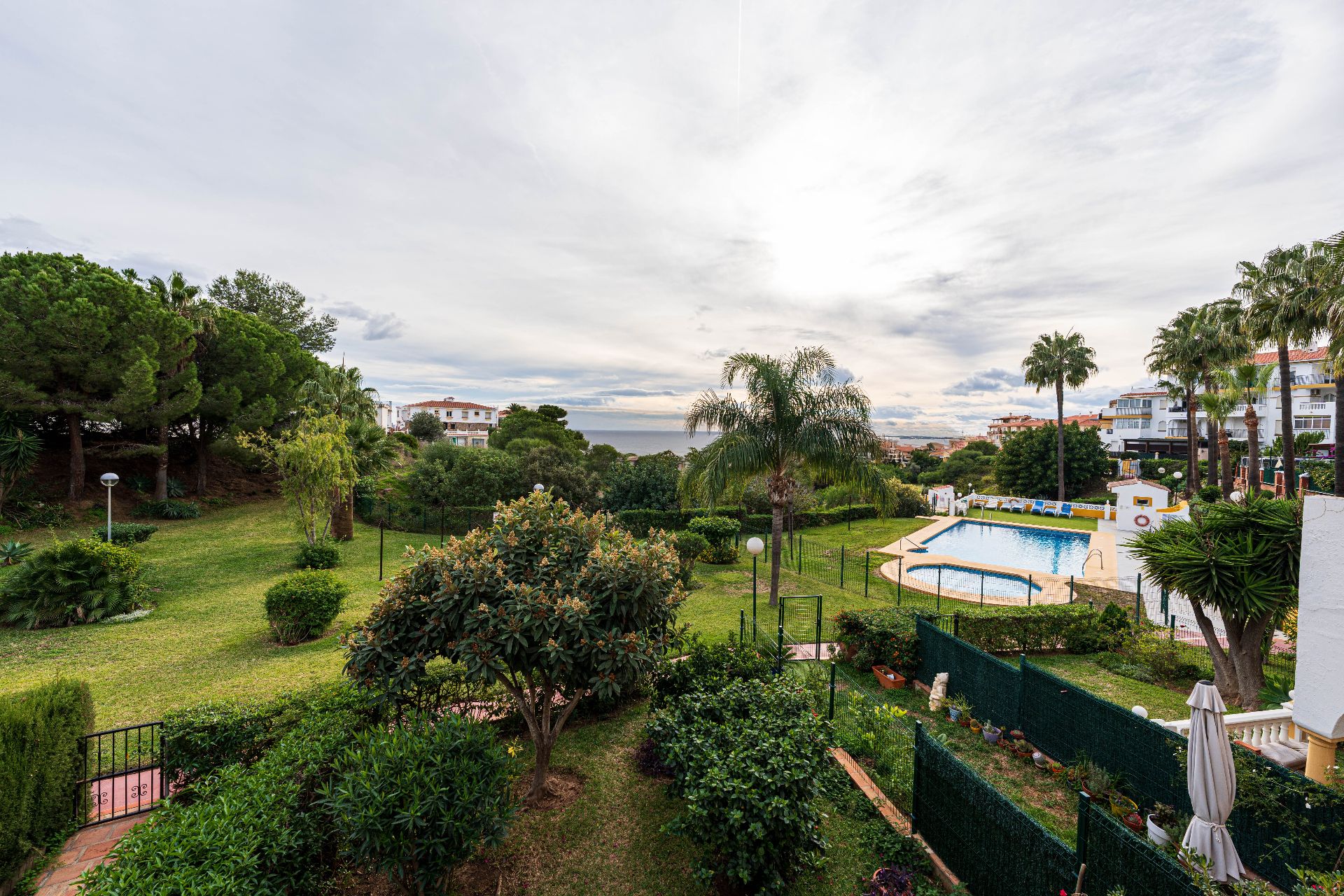 Garden of Flat for sale in Mijas  with Air Conditioner, Terrace and Oven
