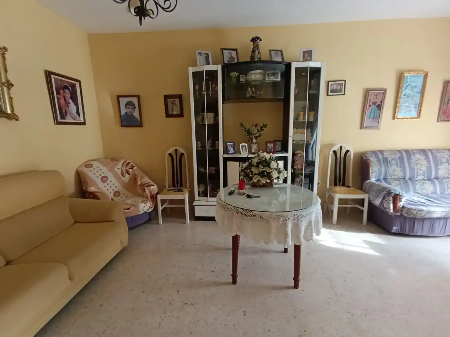 Sala d'estar de Casa o xalet en venda en Pizarra amb Aire condicionat