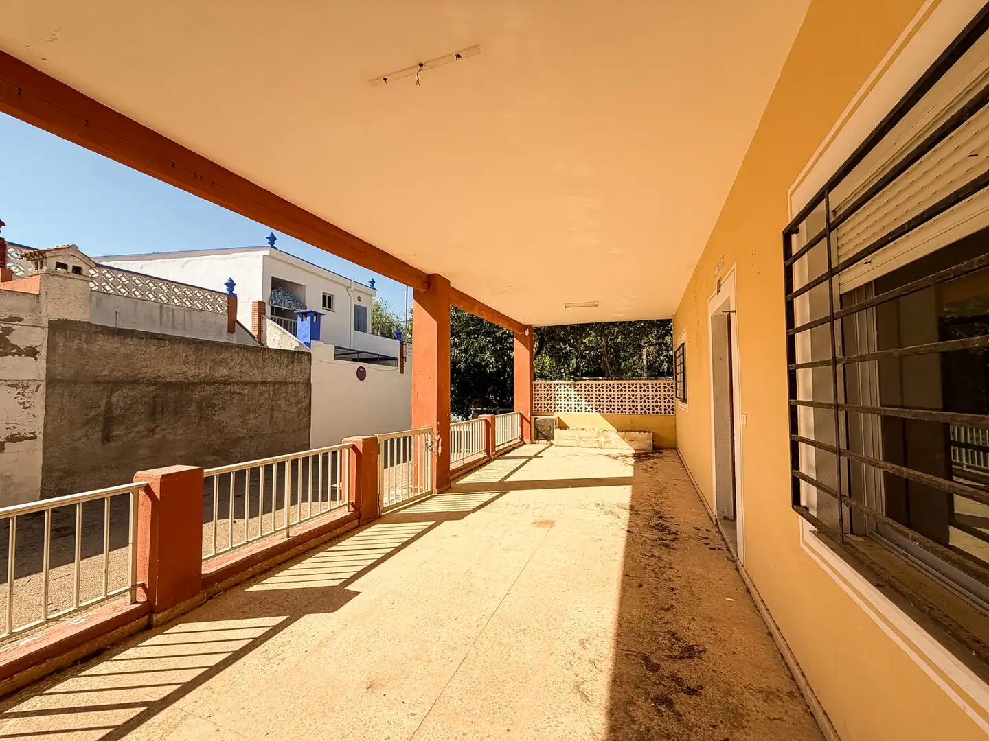 Terrace of Detached homes for sale in Cullera  with Terrace and Furnished