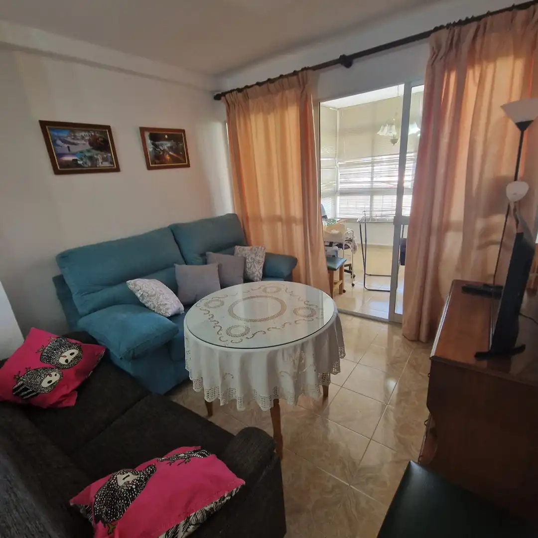 Flat for rent in Nuestra Señora de los Clarines, Parque Victoria Eugenia