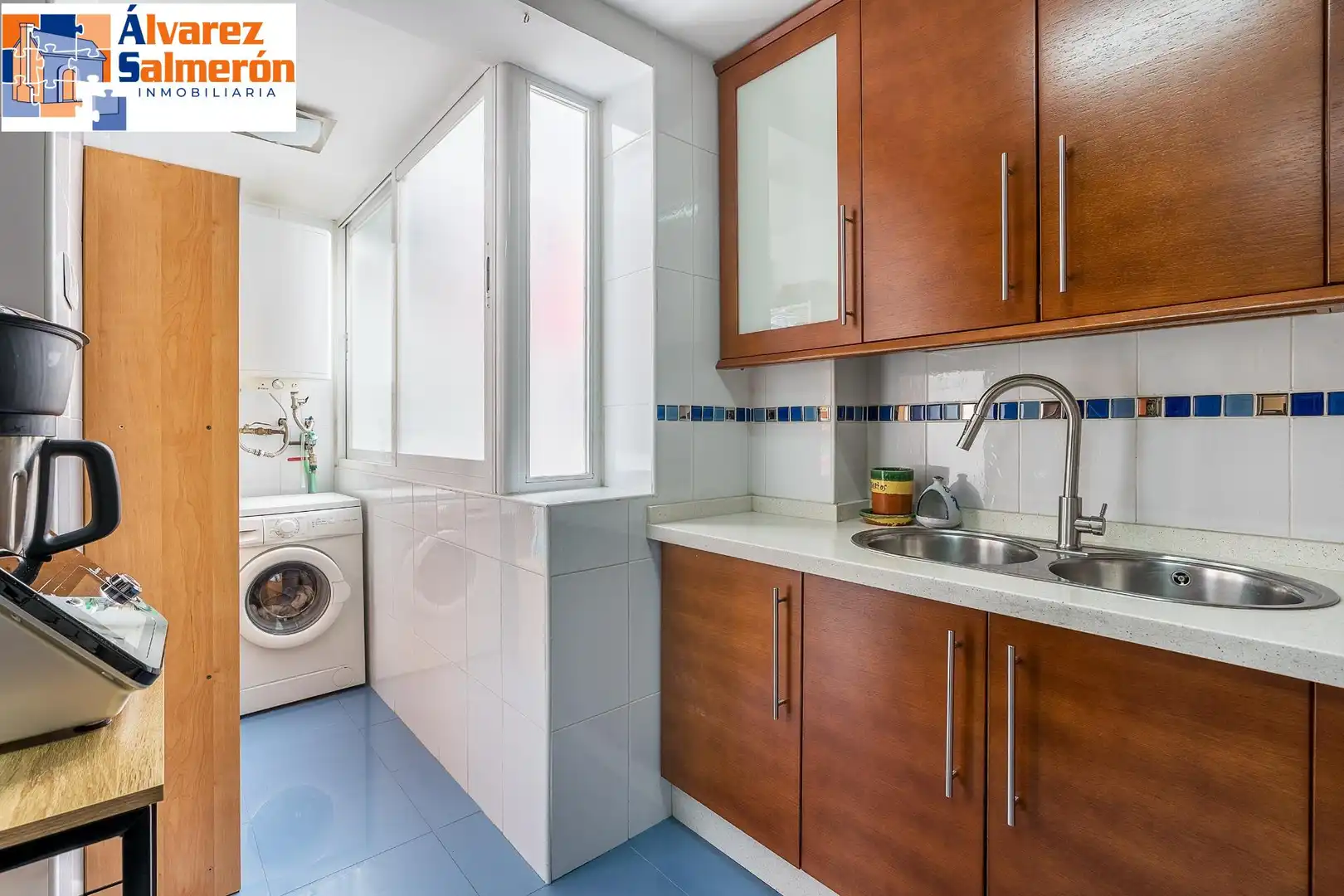 Kitchen of Flat for sale in Ronda
