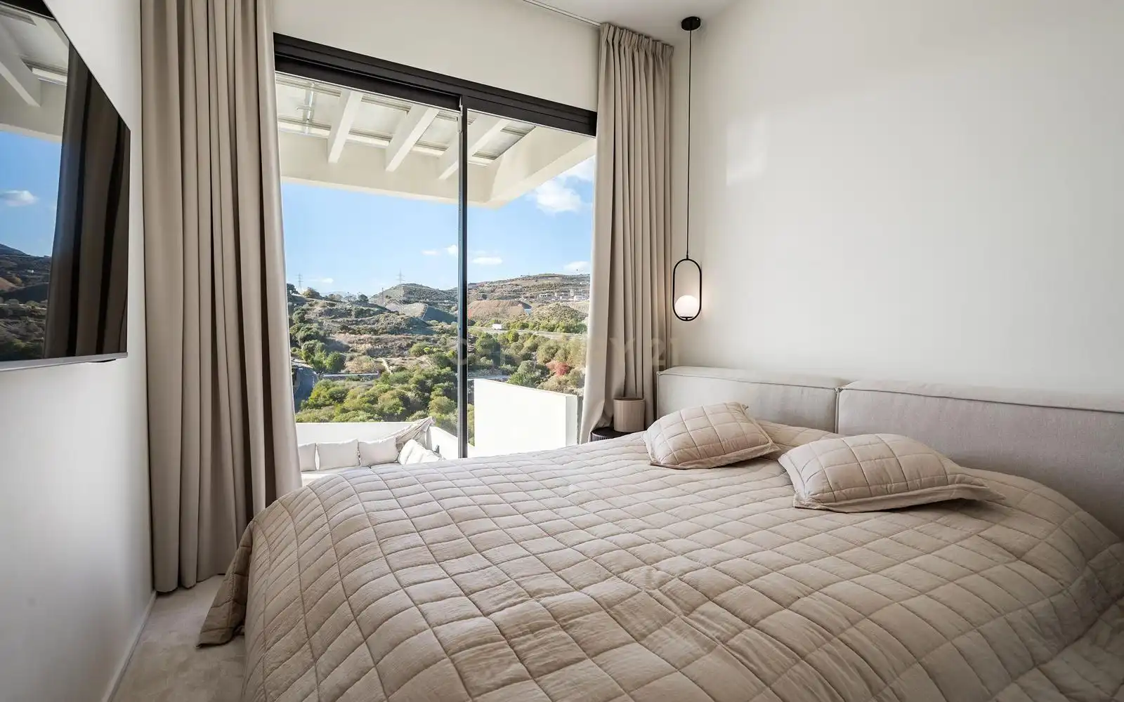 Habitación de Casa o chalet en venta en Benahavís con Aire acondicionado, Trastero y Piscina