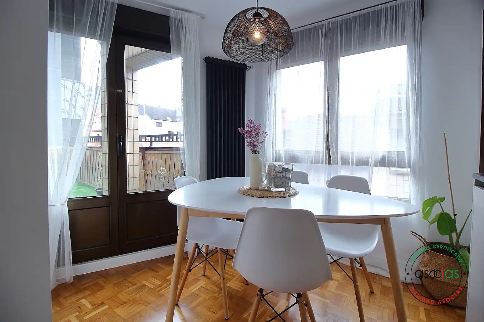 Comedor de Ático en venta en Gijón  con Calefacción, Parquet y Terraza