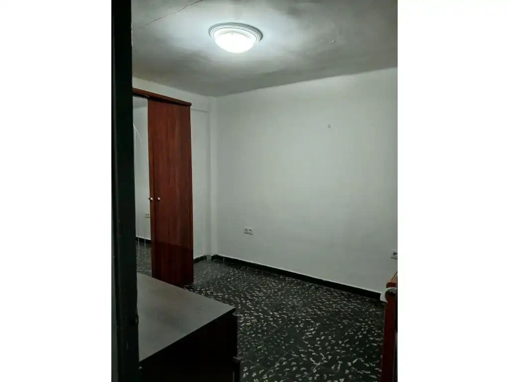 Dormitori de Casa o xalet en venda en Valencia amb Aire condicionat