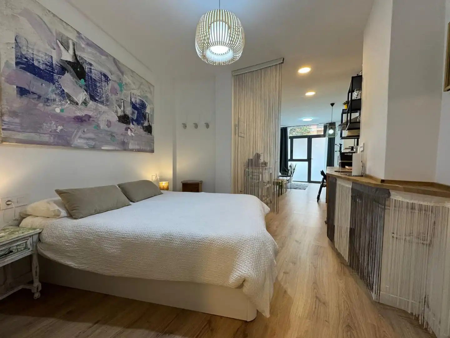 Schlafzimmer von Geschaftsraum zur Miete in Valencia mit Klimaanlage, Möbliert und Internet