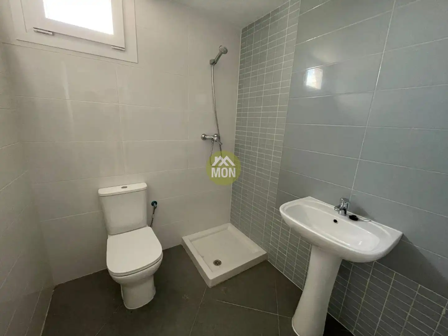 Detached homes for sale in Playa - Ben Afeli