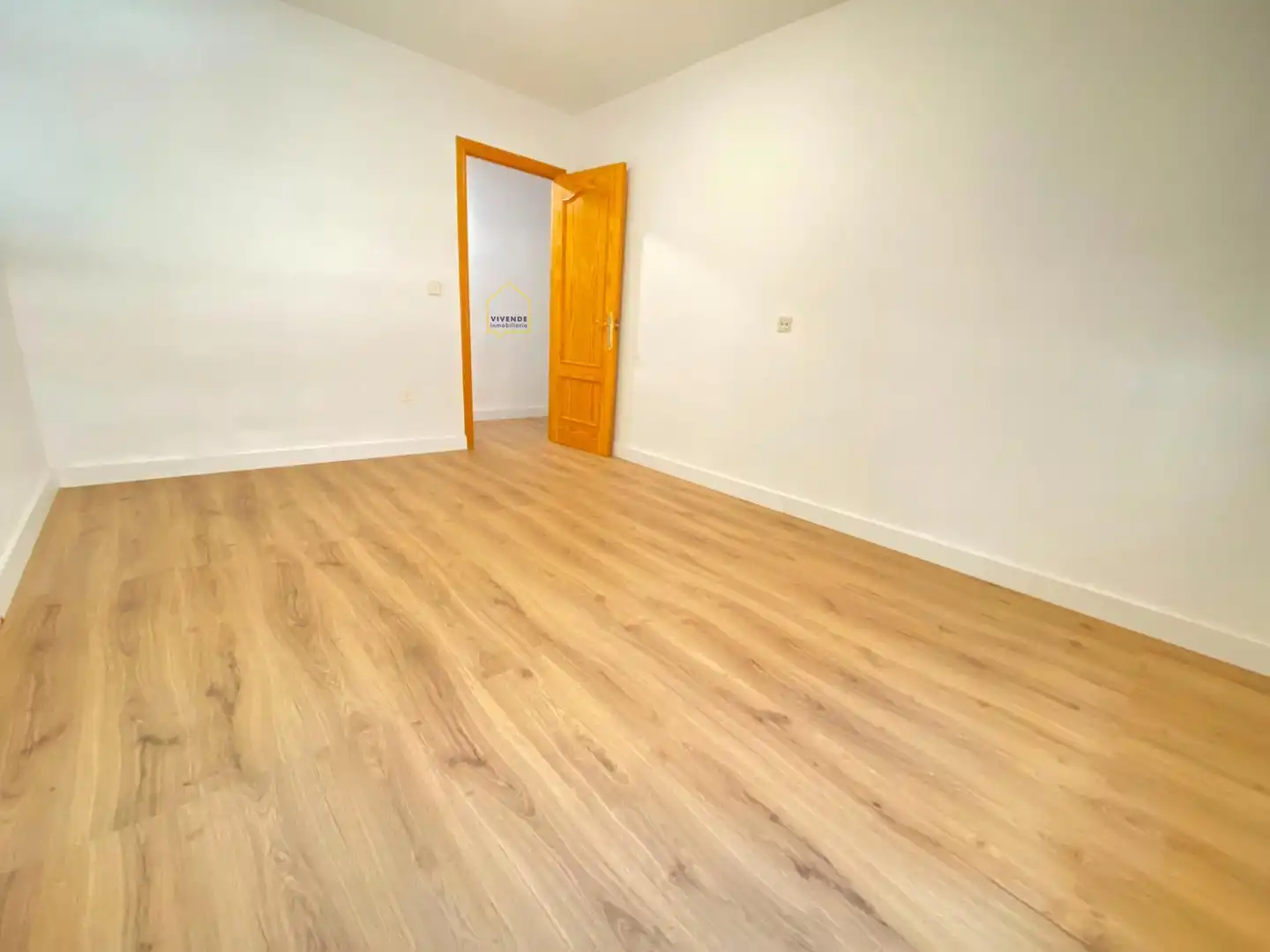 Wohnung zum Verkauf in Lorca mit Klimaanlage, Terrasse und Möbliert