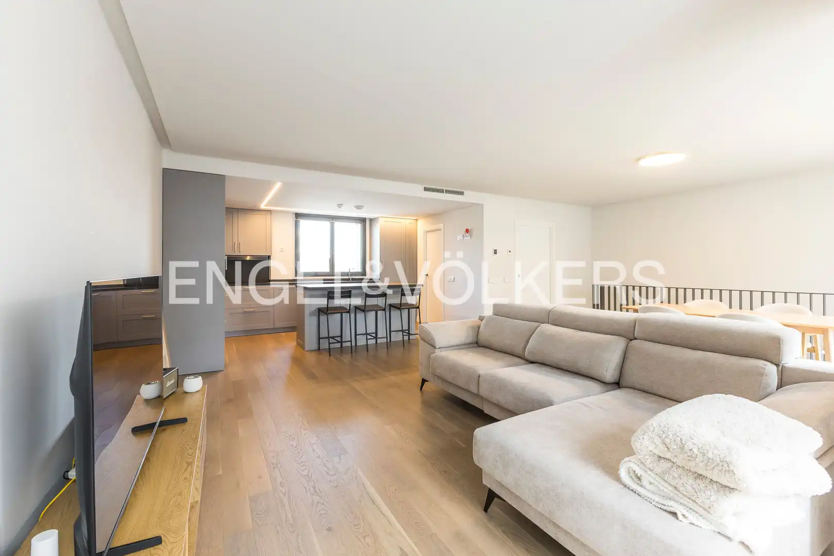 Sala de estar de Dúplex en venta en Madrid con Calefacción, Jardín privado y Terraza
