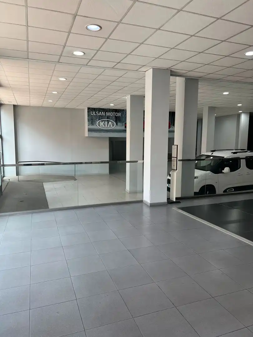 Commercial properties for rent in Gandia  with Air Conditioner, Furnished and Alarm