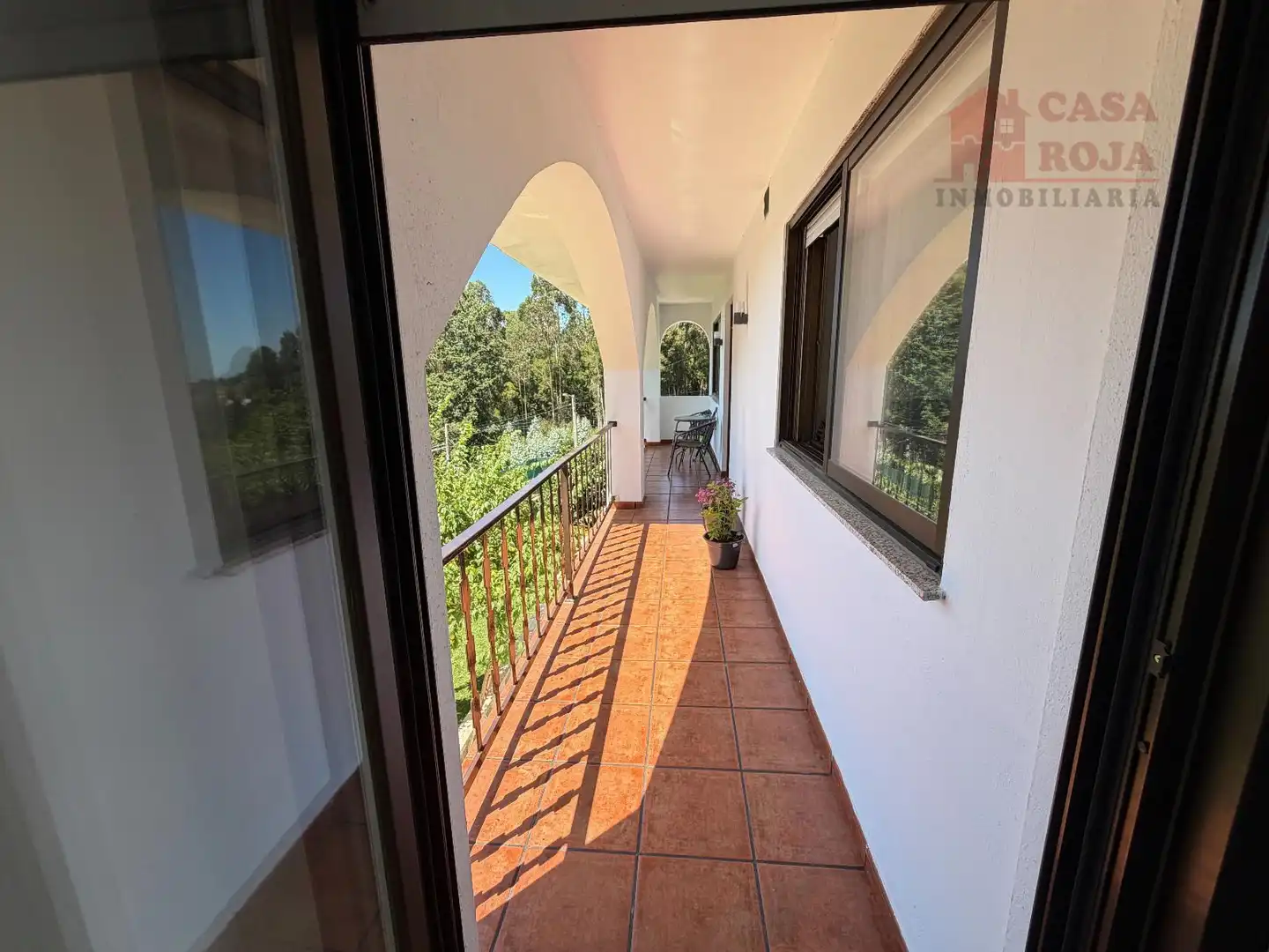 Terrassa de Casa o xalet en venda en Cangas  amb Calefacció, Terrassa i Moblat