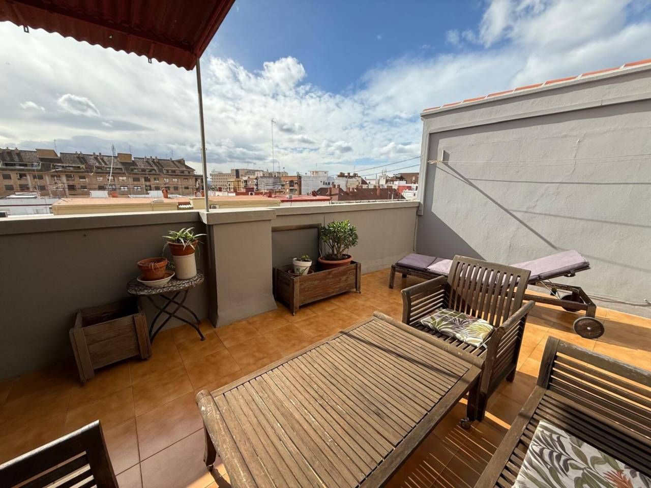 Pis en venda a L'Hort de Senabre, Jesús